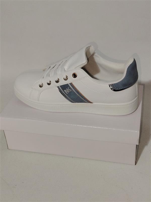 DD-331 női félcipő fh/k40